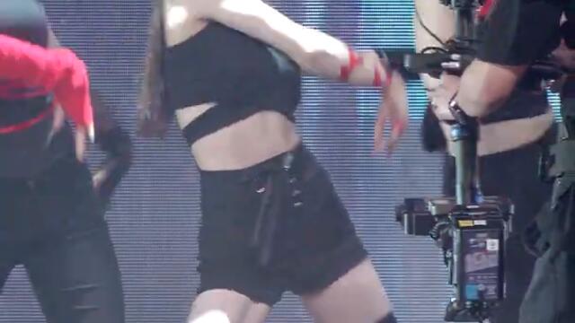 [직캠] 퀸이 나(브레이브걸스X이달의 소녀) 희진 - ♬ 탐이 나  @3차 경연-1R