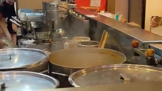 Best Value Hole-in-the-Wall Ramen Spot in Vancouver #ramen #foodie #travelforfood