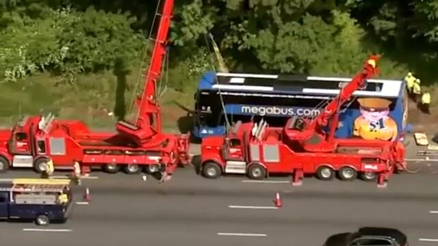 Crews upright Megabus after it rolled onto its side on I-95