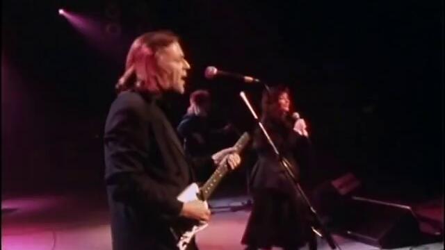 Kate Bush & David Gilmour - Running Up That Hill