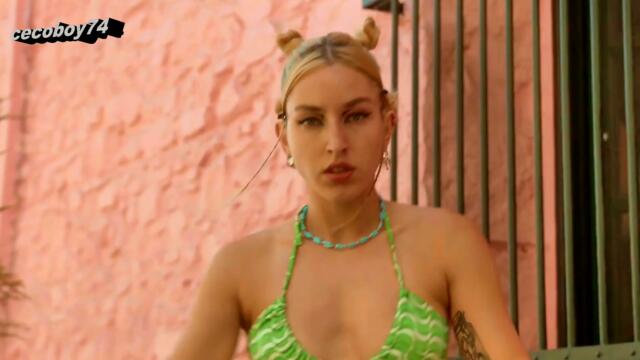 Αθηνά Πολίτη - Μία Σου Και Μία Μου - една твоя и една моя