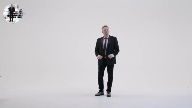 Everybody Loves Dancing - Brooke R. Calder f. Jeff Sherman