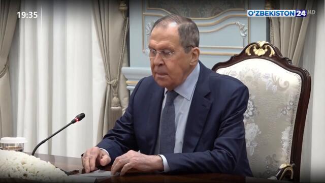 Президент Узбекистана принял главу внешнеполитического ведомства России