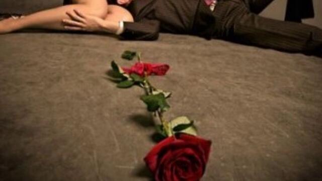 Kiss and Rose