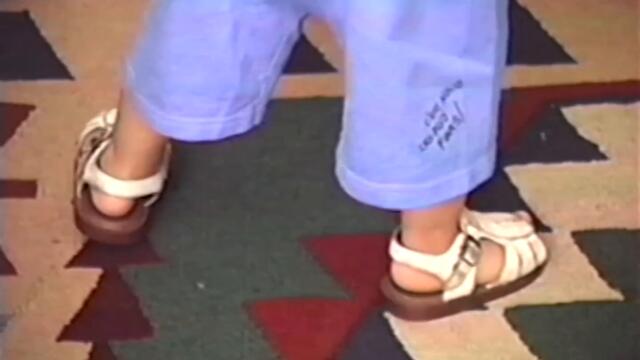 Tim Bernardes - A Balada de Tim Bernardes (Official Video)