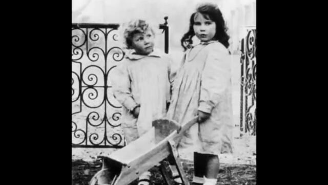 The Queen Mother from 1 to 101 years old