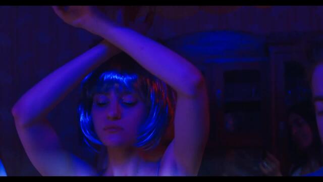 The Caustic Sheedies - Killer On The Dance Floor (OFFICIAL MUSIC VIDEO)