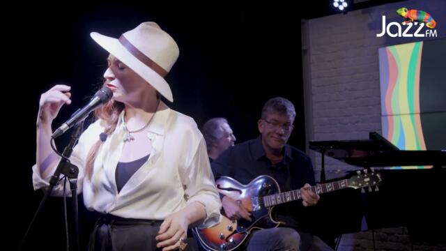 Judith Owen - Blossoms Blues - Jazz FM Session