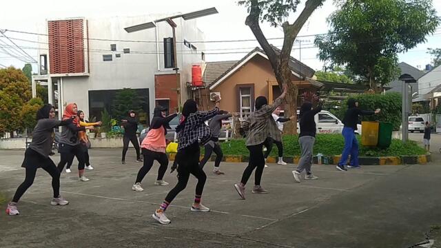 Zumba 29okt22_part 2_zin Tami