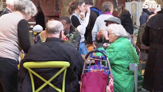 UK food banks at breaking point as cost-of-living crisis deepens