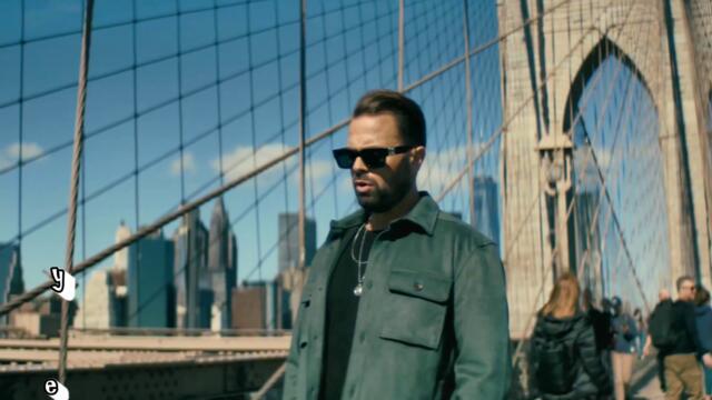 Ηλίας Βρεττός - Σε κάποιο μήνυμα - в някое съобщение