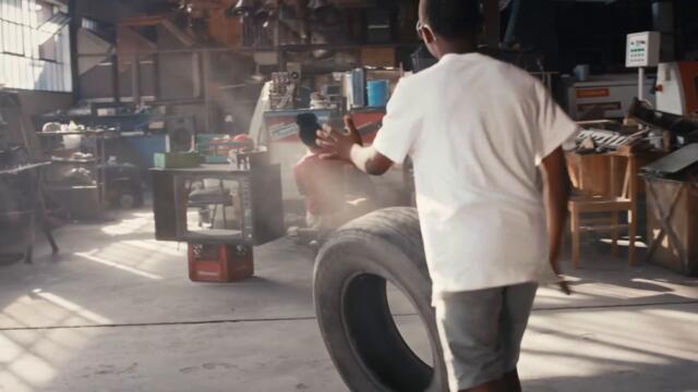 Mann Friday - Fight For Me (Official Video)