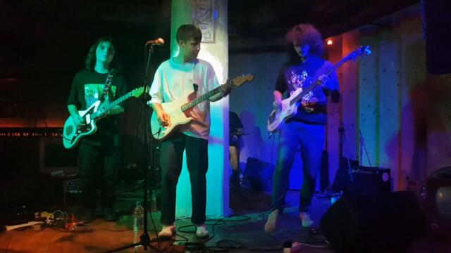 Sunblinds - SELFISH LOVE + intro jam live at MAZE Sofia 17.11