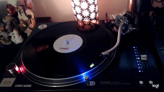 Jamiroquai - Cosmic Girl (David Morales Classic Club Remix)-2006-House-[Sony BMG Music Entertaiment]