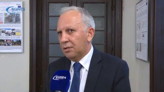 Проф. Вачков: Науката отдавна не използва термина фашизъм за управлението в България