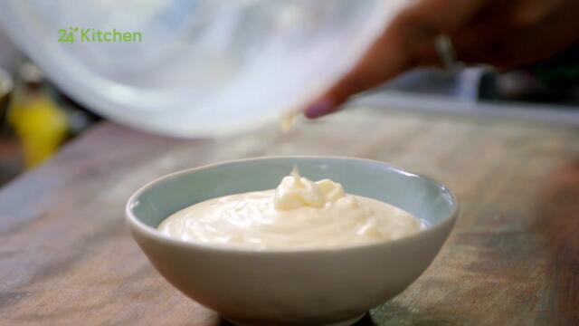 Пакори „Морковен кейк“ с дип от крем-сирене | Любимите семейни рецепти на Надия | 24Kitchen Bulgaria