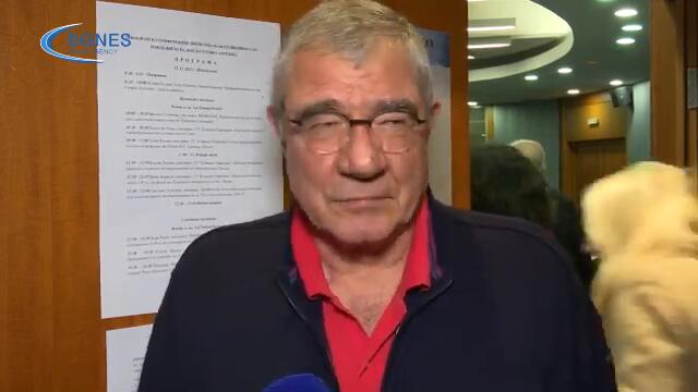 Проф. Пимпирев: С Хави сме антарктически приятели