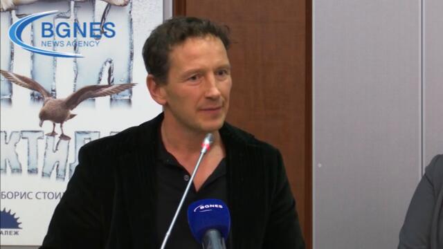 Стефан Иванов поема на първата в света океанска гребна експедиция през Южния океан