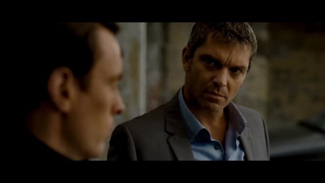 Perampok Berlian Jenius ini Tak Pernah Gagal, alur cerita film All Things to All Men (2013)