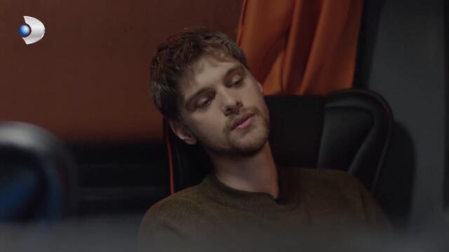 Ceren, Otobüste Çıldırdı! - Zalim İstanbul Özel Klip