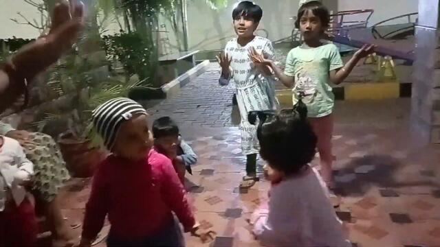 @prisha's dance on bum bum bole n wheels on the bus...