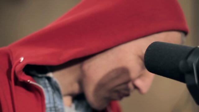 Holopaw "Golden Sparklers" / Out Of Town Films