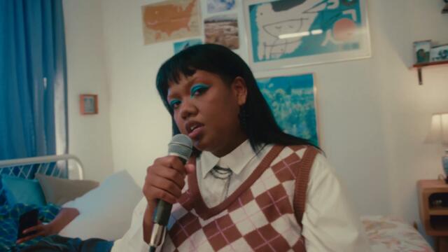 Mora Michelle - No friends (official video)