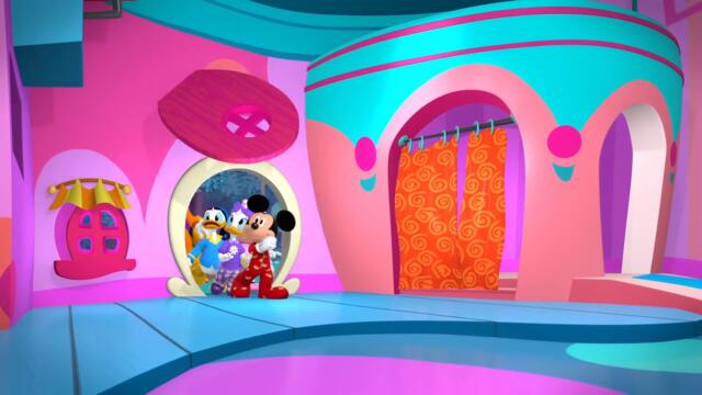 Goofy's Little Dream 💭 | Mickey Mouse Funhouse | @disneyjunior