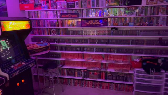 I got an NBA Jam for only $300 on Craigslist! Full-size, classic arcade machine pickup from 1993! 🏀