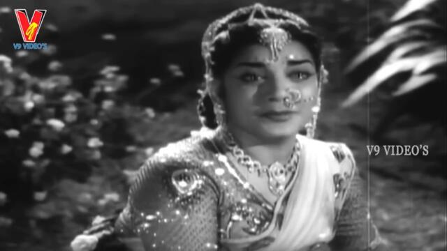 NANNU DOCHUKUNDUVATE VANNELA DORASANI | VIDEO SONG | N.T. RAMA RAO | JAMUNA | V9 VIDEOS