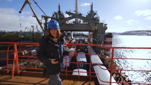 Атомный контейнеровоз «Севморпуть» работает в Арктике