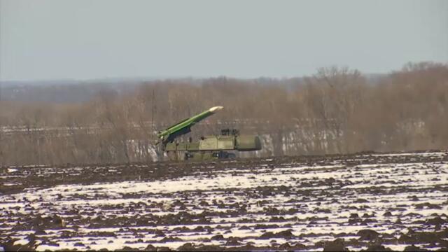 ЗРК  "Бук" М1  и РЛС 1Л13  "Небо" СВ