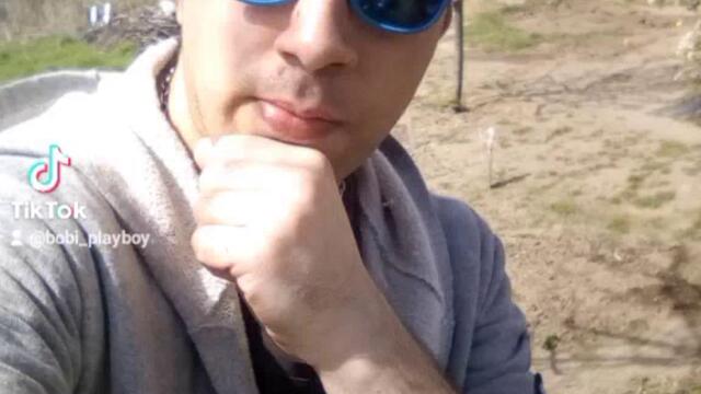 VID_32110728_225816_889