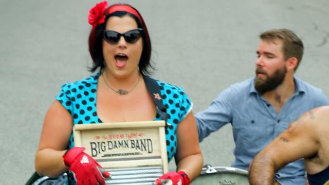 Poor Until Payday - The Reverend Peyton's Big Damn Band