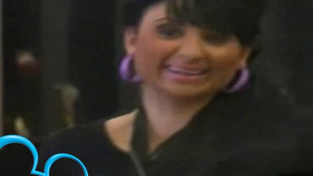 Много Смях с Софи Маринова High Quality - Vbox7[via torchbrowser.com]