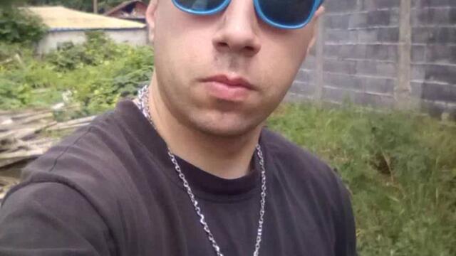 VID_20960723_192832_695