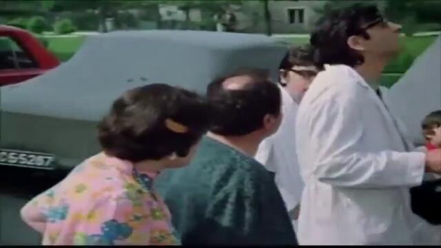 Прасета не може а кучета и котки може - Селянинът с колелото