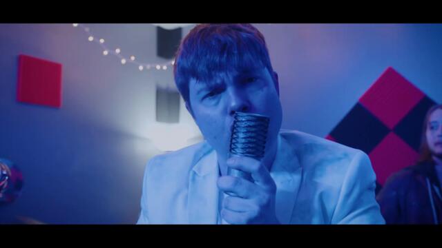 Grant Morrison - Pour Me A Drink