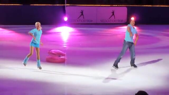 Stockholm on Ice 2011 Aljona Savchenko & Robin Szolkowy Barbie Girl