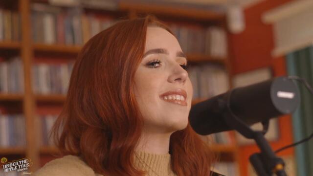 Laura Oakes - 'Every Morning' (Sugar Ray cover) | #UnderTheAppleTree