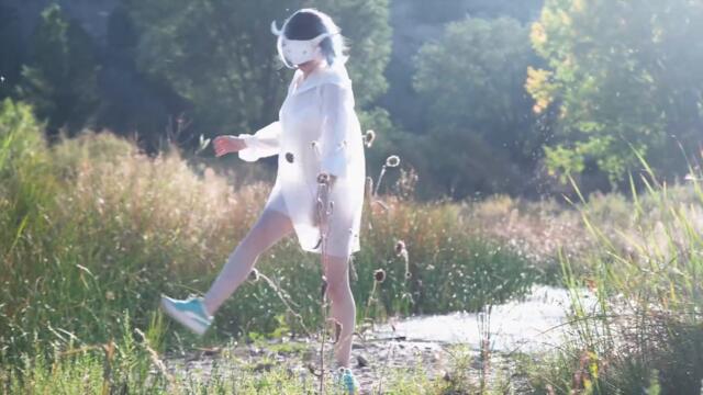 Lou Rebecca - Break it Apart (Official Video)