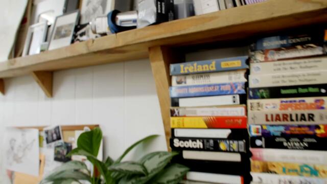 Exploring Irish folk music w/ The Mary Wallopers // GemsOnVHS™