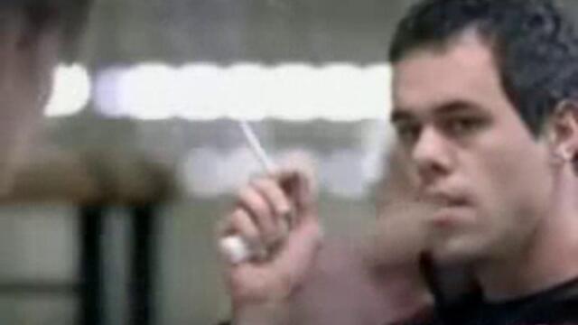 Идиот си гълта цигарата - много яко !!! - Vbox7[via torchbrowser.com]