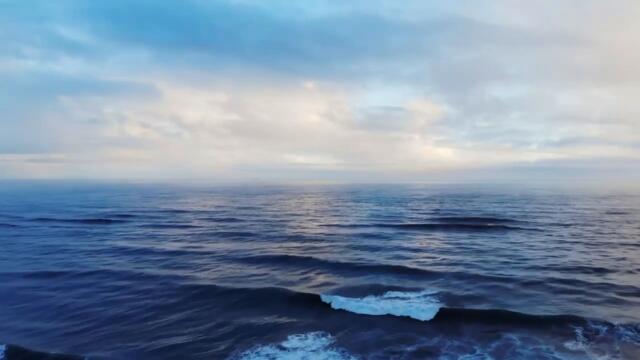 Сергей Чекалин   -   Над волнами.