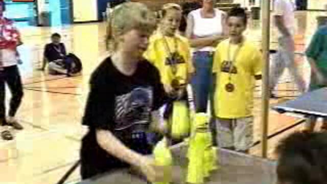 Най - Бързото Момиче В Света - Vbox7[via torchbrowser.com]