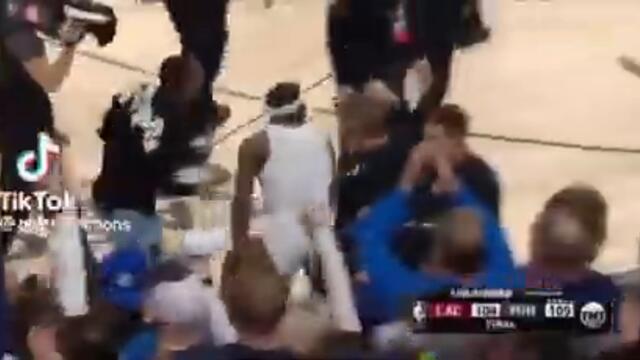 Patrick Beverley celebrates a play-in victory while Aloe Blacc sings in the background (EMOTIONAL)
