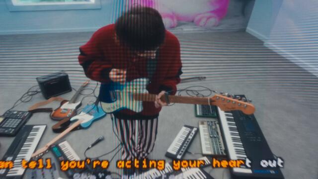 Porter Robinson - Cheerleader (Official Music Video)