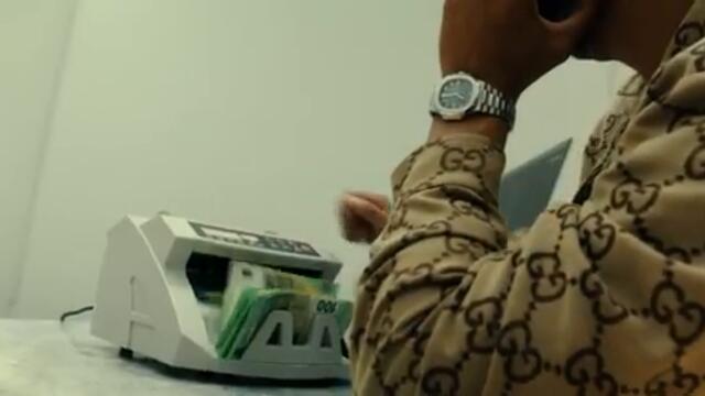 FARID BANG - PRADA, LOUIS, CHANEL [official Video]