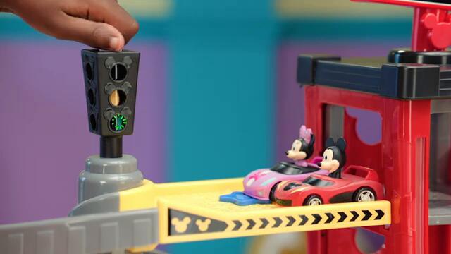 AD | Mickey's Ready to Race Garage Playset Toy Play 🏎️ | Mickey Mouse | @disneyjr