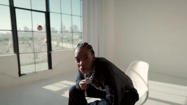 Dua Saleh - pussy suicide (Official Video)